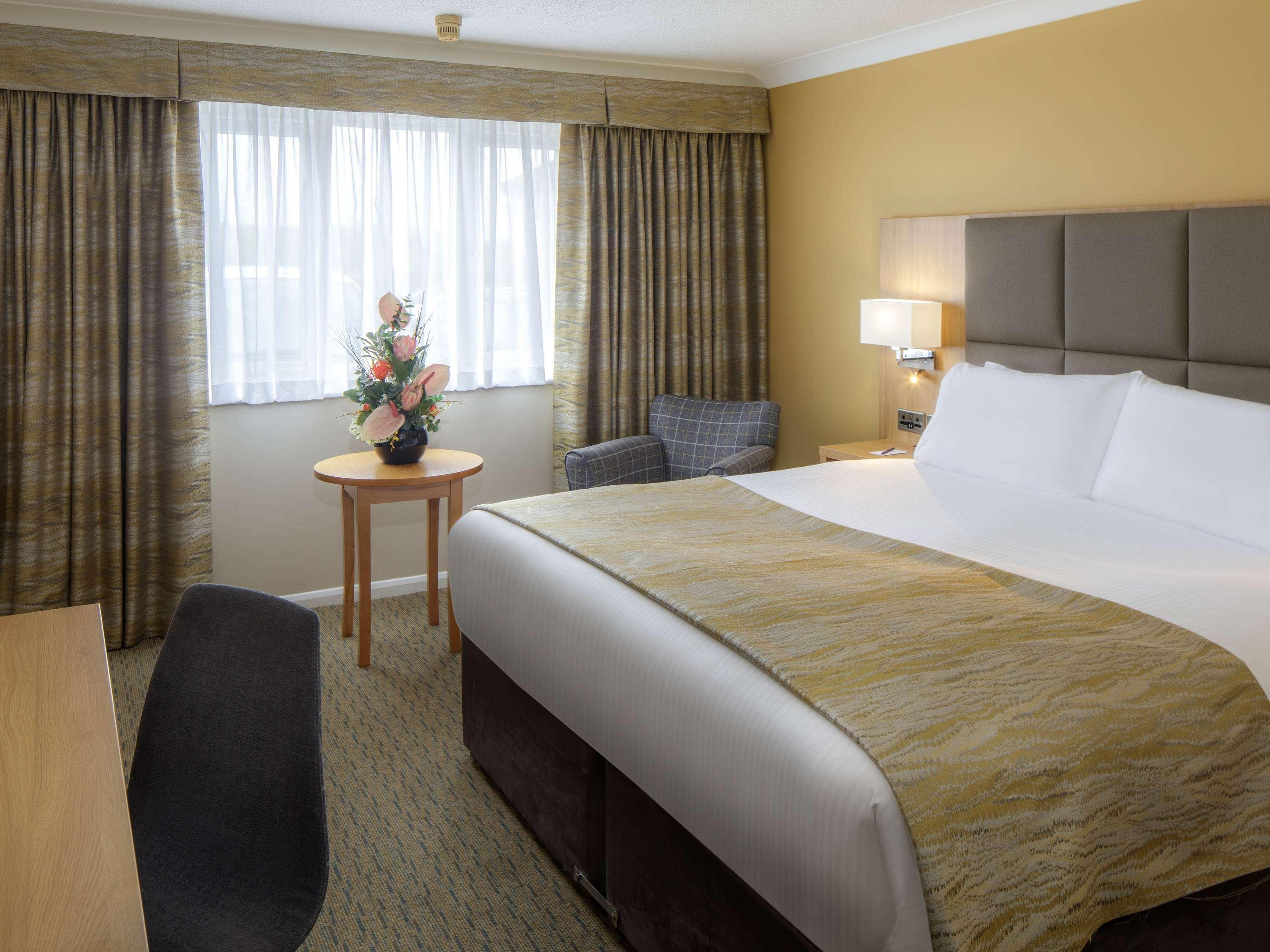 Mercure Hatfield Oak Hotel Extérieur photo