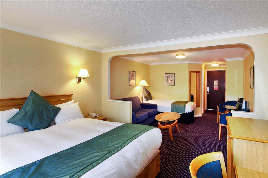 Mercure Hatfield Oak Hotel Extérieur photo