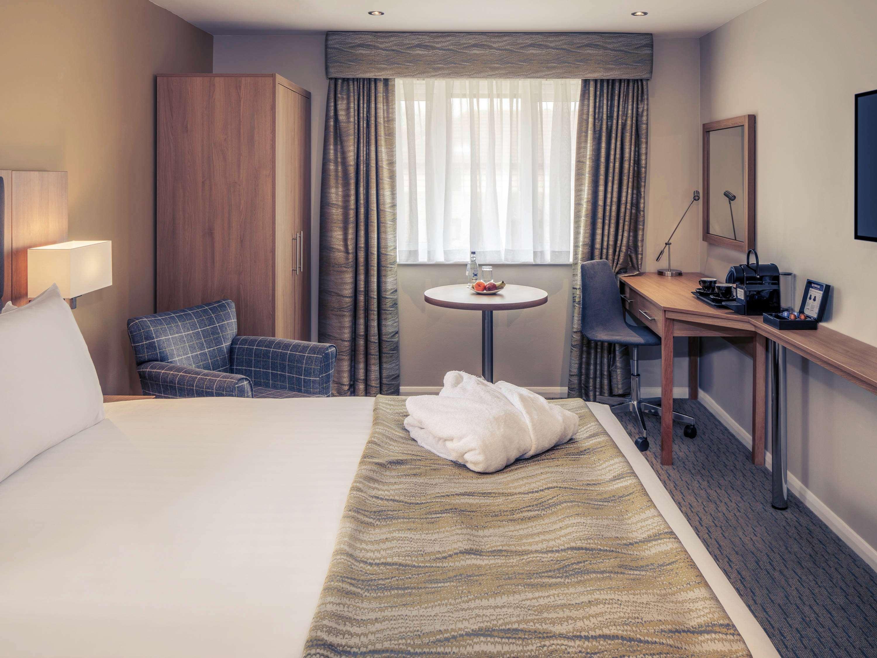 Mercure Hatfield Oak Hotel Extérieur photo
