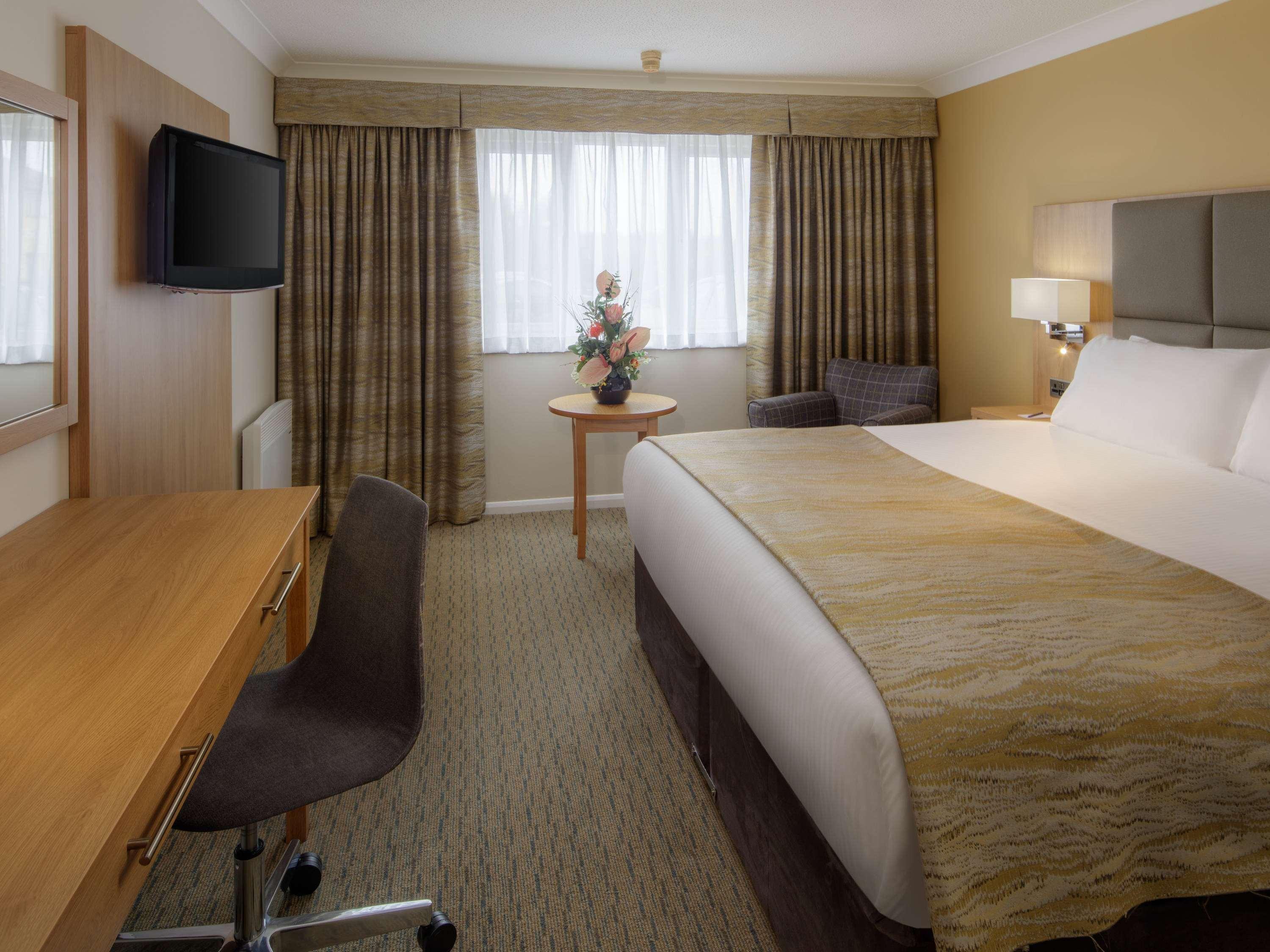 Mercure Hatfield Oak Hotel Extérieur photo