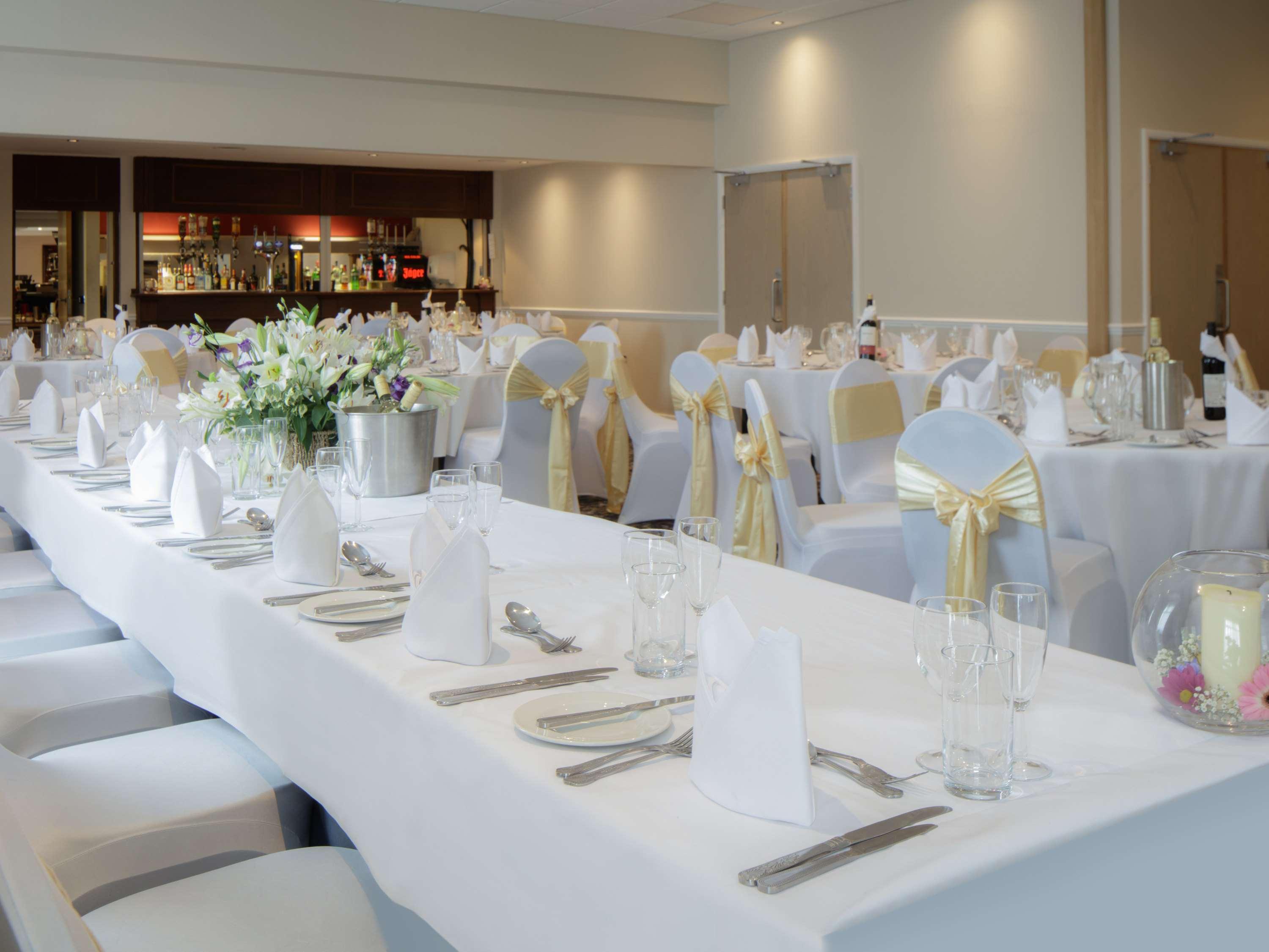 Mercure Hatfield Oak Hotel Extérieur photo