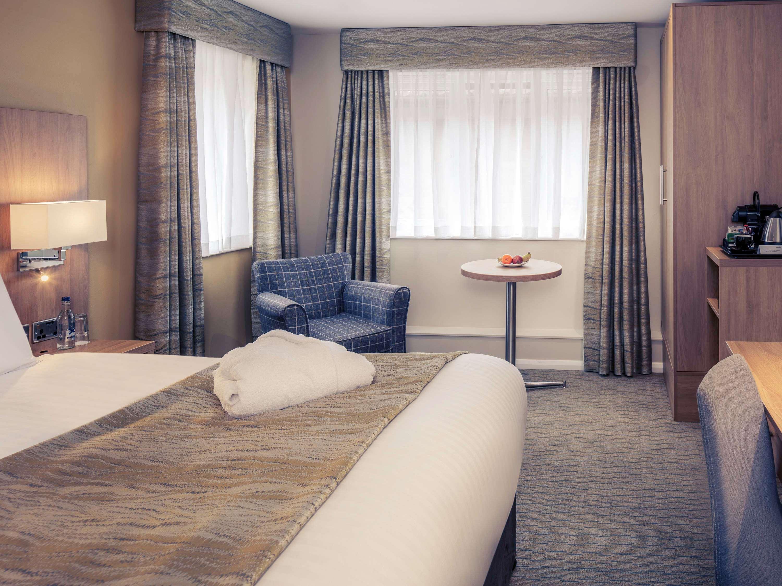 Mercure Hatfield Oak Hotel Extérieur photo