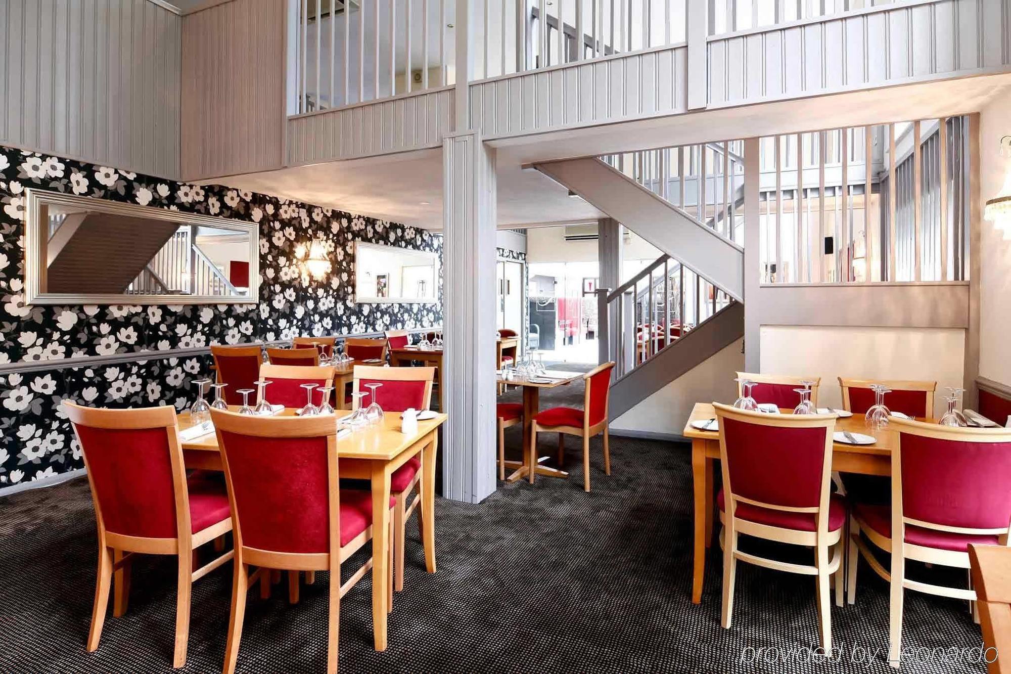 Mercure Hatfield Oak Hotel Restaurant photo