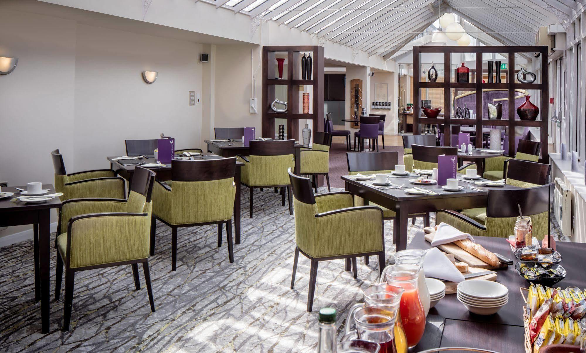 Mercure Hatfield Oak Hotel Extérieur photo