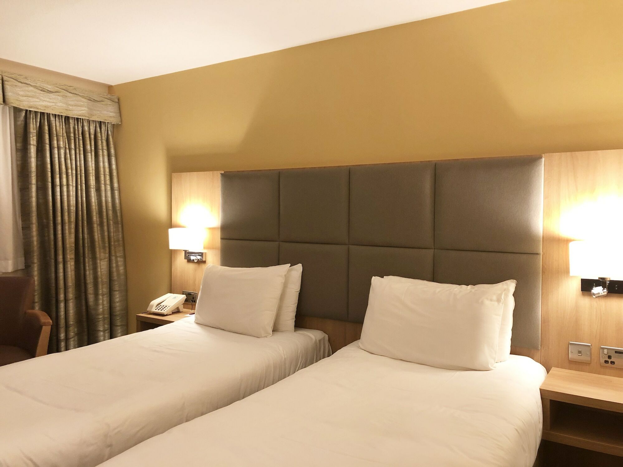Mercure Hatfield Oak Hotel Extérieur photo